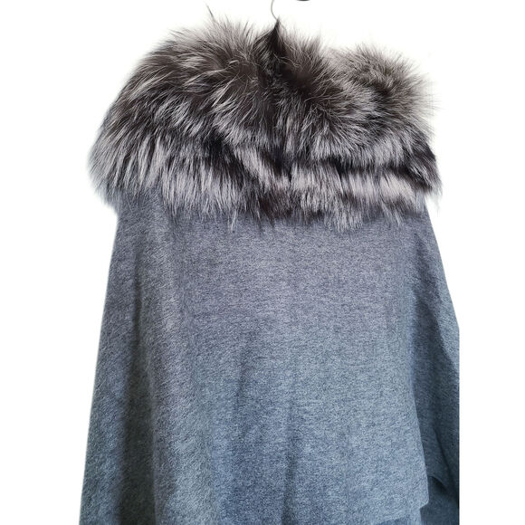 Annabelle by SCBMI Wool Fox Fur Cape Gray One Size - Picture 5 of 7